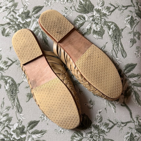 Liberté Tulum Woven Leather Mule Slides | Tan Leather | Size 11 - Picture 4 of 9
